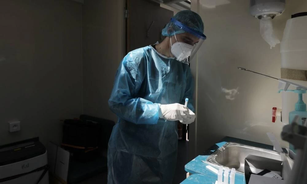 Συναγερμός στη Λαμία: Αυξημένα είναι τα περιστατικά κορονοϊού στη δομή φιλοξενίας στις Θερμοπύλες